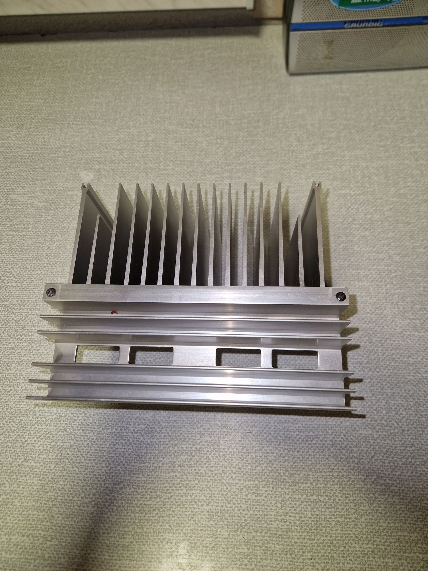 Radiator wzmacniacza Technics su-v670