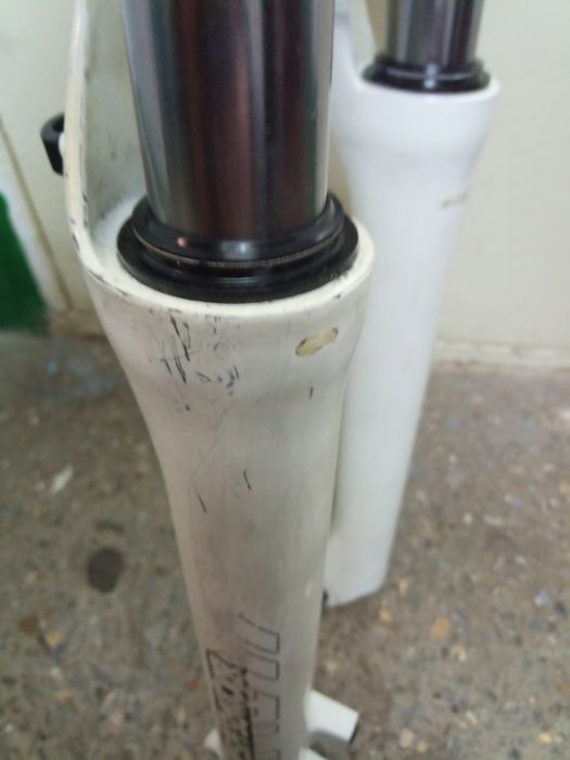 Вилки santour xcm під 26 колеса,