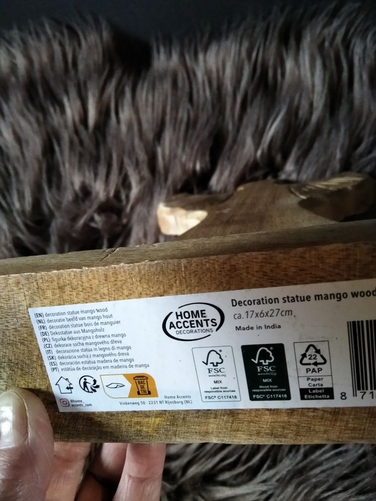 Piękny anioł z drewna mango