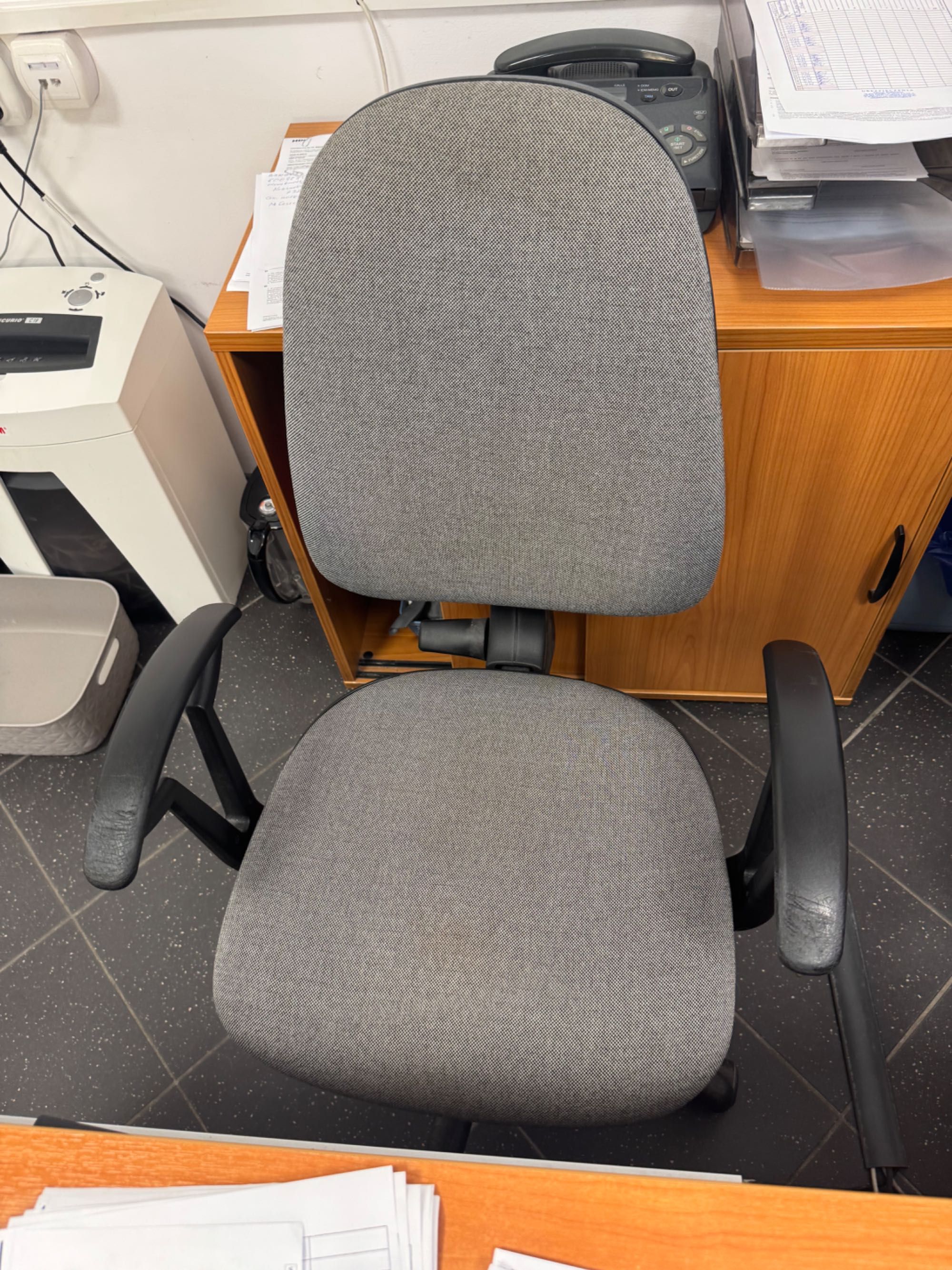 3 x Krzesło Fotel biurowy obrotowy Akord-10 GTP27 TS25 Nowy Styl