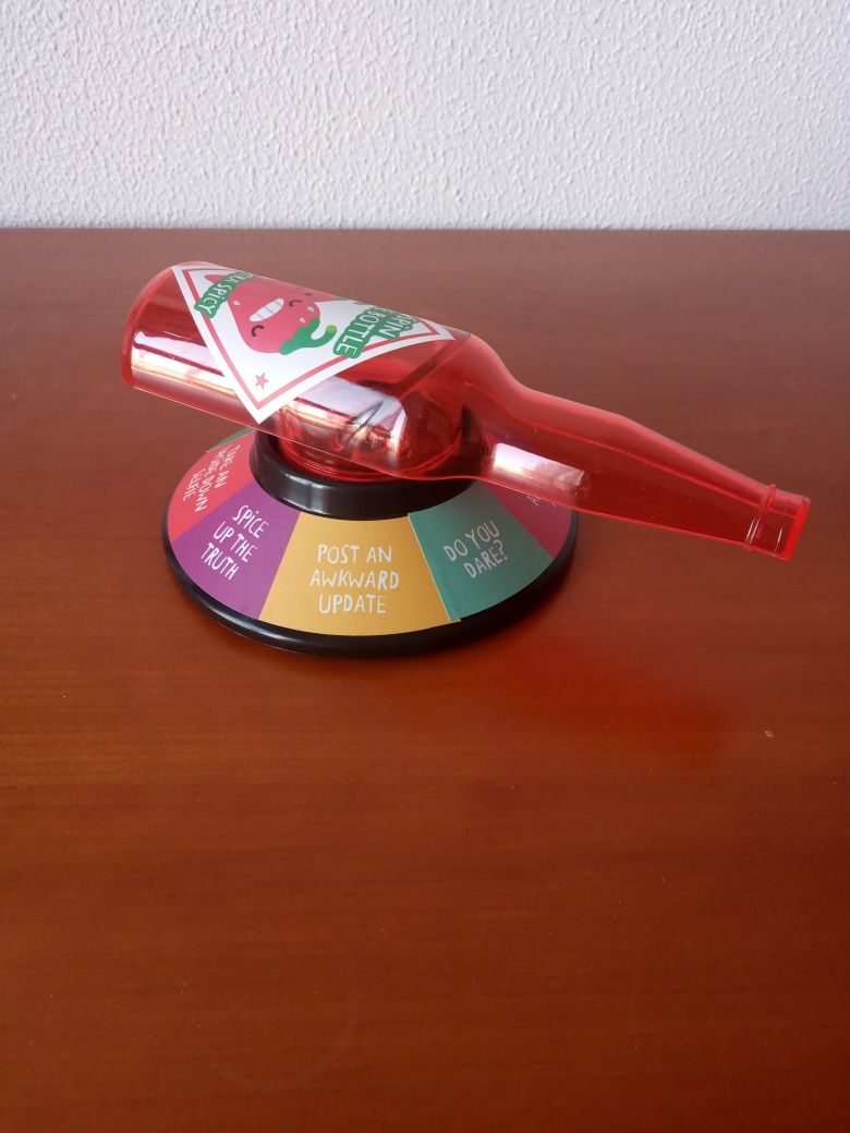 Jogo Roda a garrafa (spin the bottle)