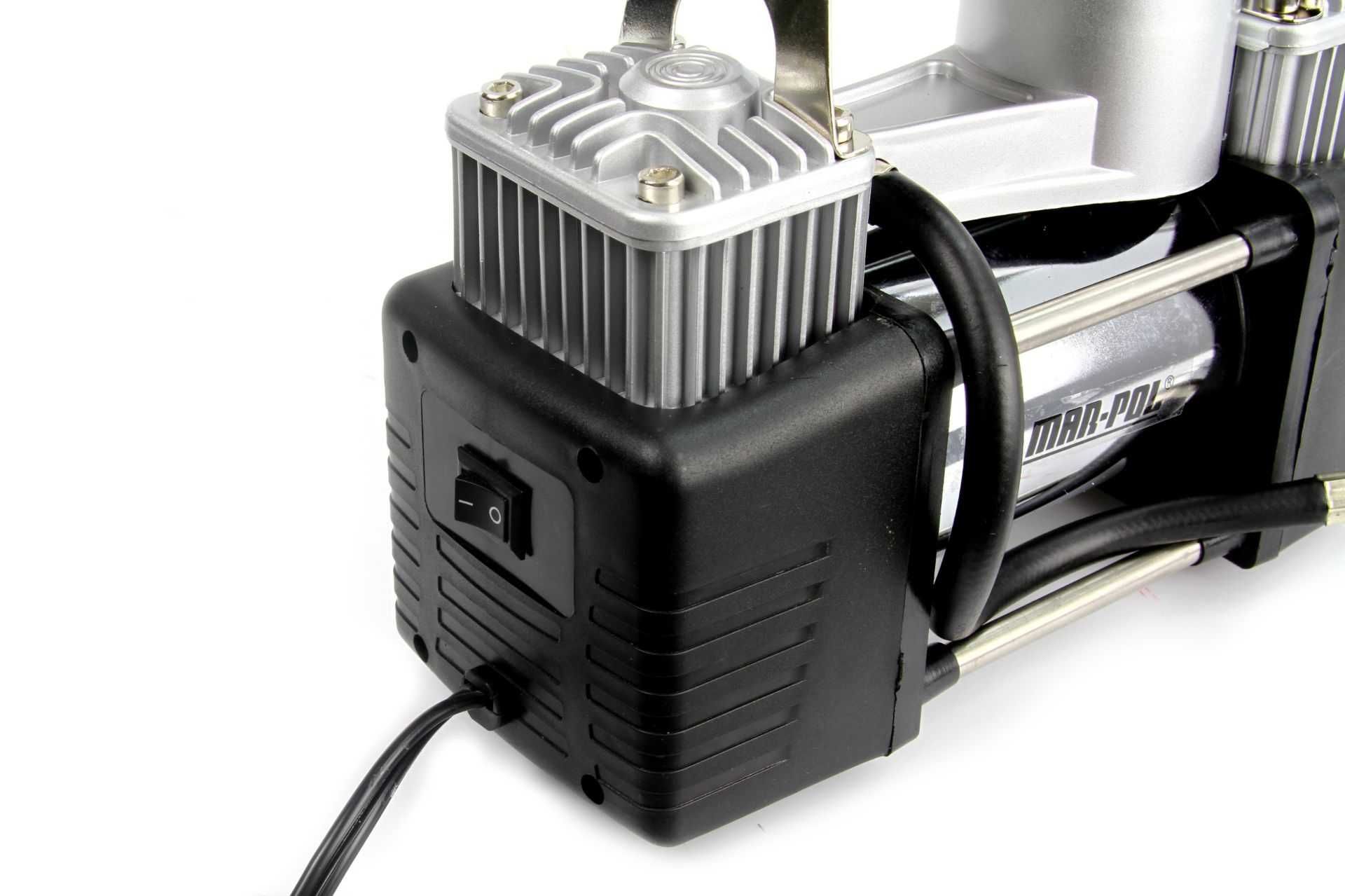 Kompresor samochodowy 12V 240 W 2tłoki do zapalniczki 60l/min