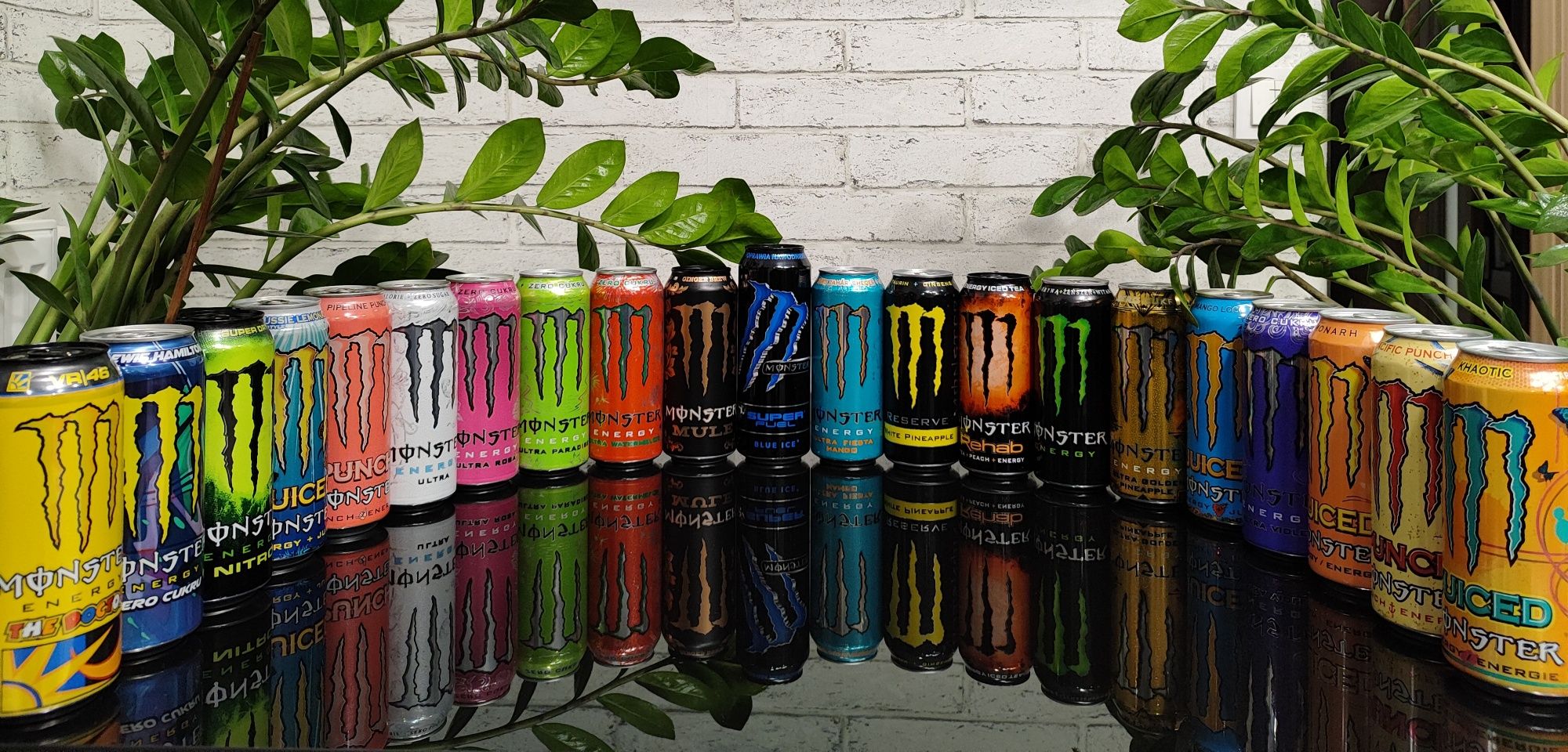 Monster Energy. Набір з 25 смаків - для колекції, для насолоди смаком,