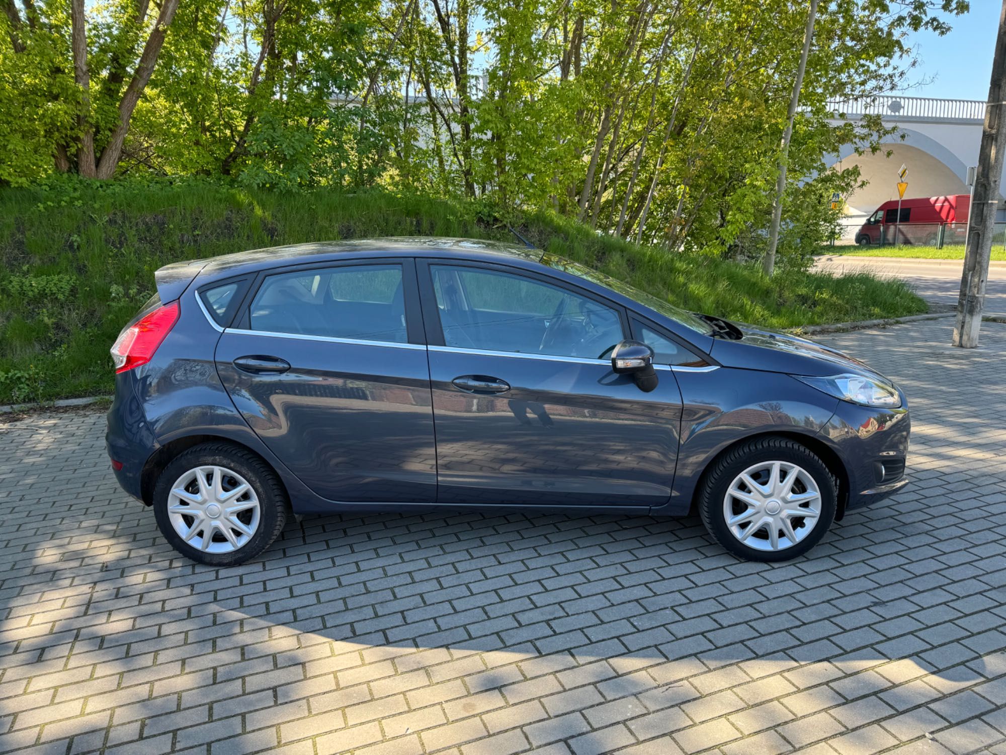 Ford Fiesta 1.3 benzyna klima tempotat elektryka