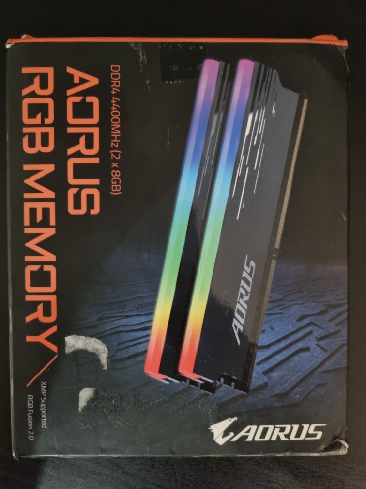 Pamięć RAM DDR4 Aorus 16GB (2x8GB) 4400Mhz RGB Gigabyte