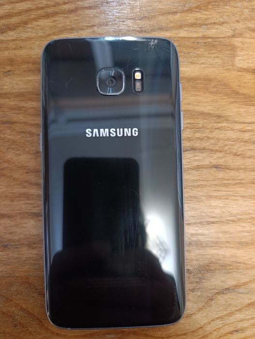 Мобільний телефон Samsung Galaxy S7 32GB