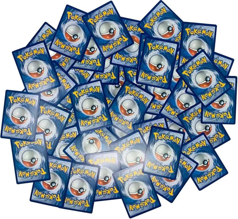 Mystery Box Pokemon TCG - 100 kart + Gratisy