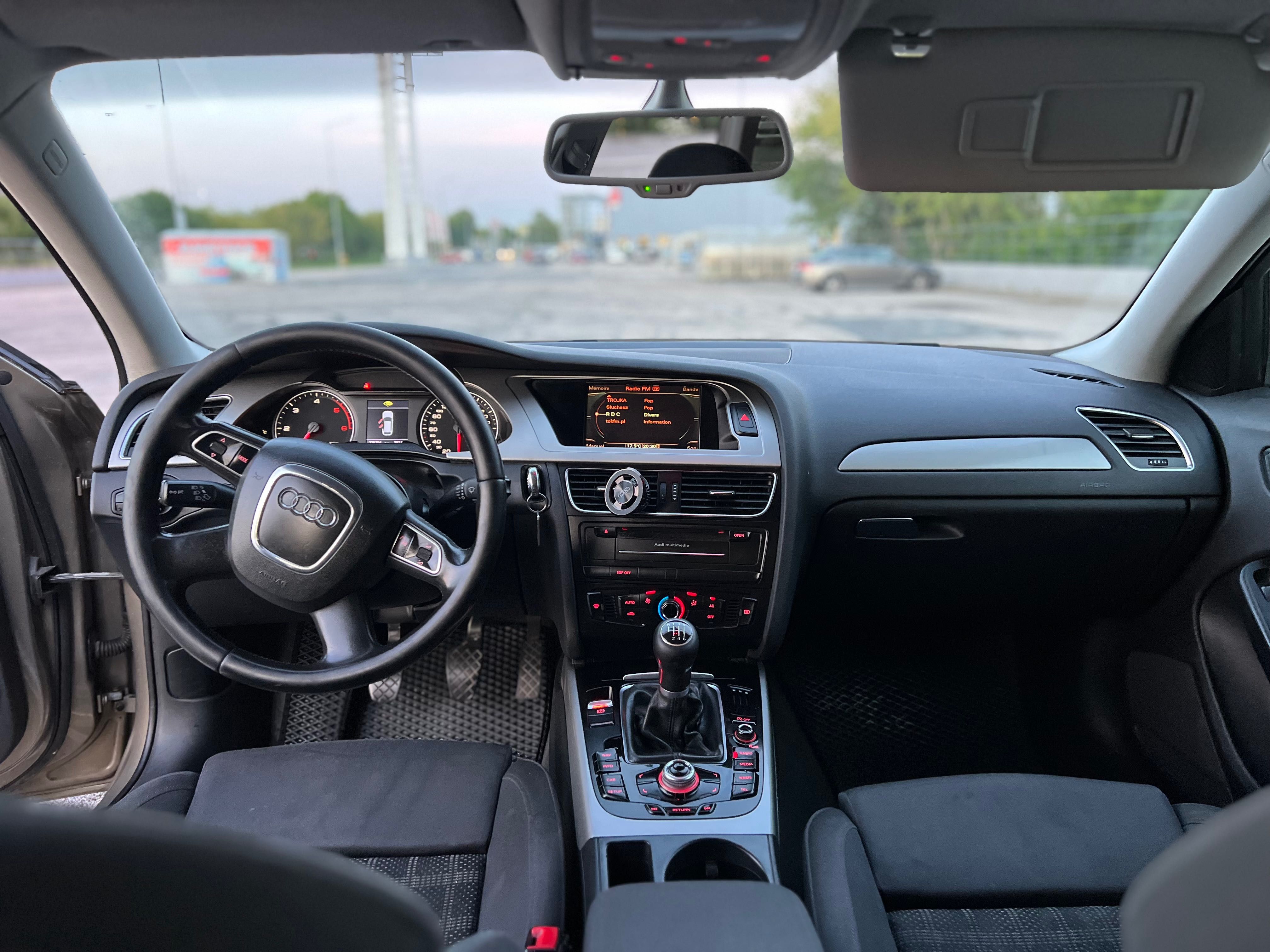 Audi A4 B8  2010 р