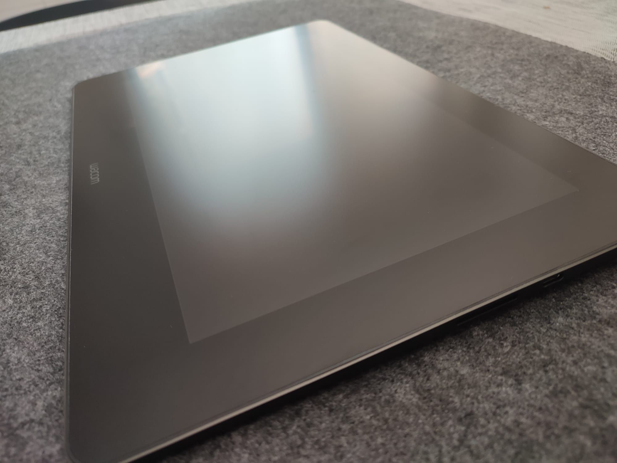 Wacom Cintiq pro 13 "COMO NOVA!"

Wacom Cintiq pro 13 "COMO NOVA!"