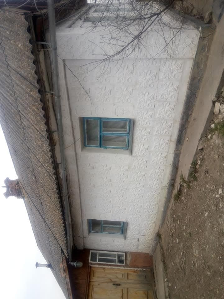 Продам будинок з буд матеріалами