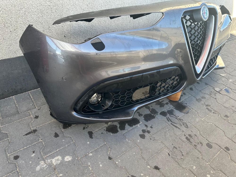 Alfa Romeo stelvio zderzak kompletny grill czujniki halogen