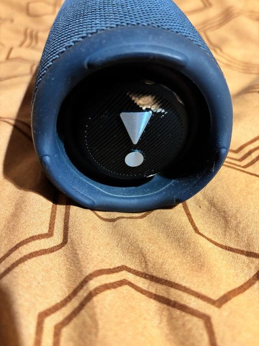 Jbl charge 5. Bardzo dobra jakość dźwięku.