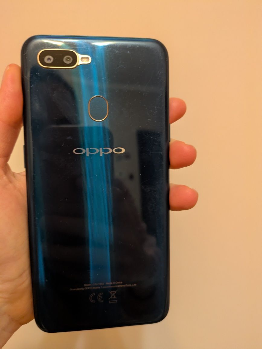 Smartfon Oppo AX7
