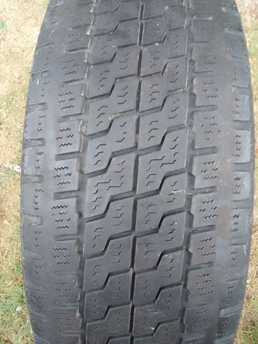 Opona wielosezonowa 215/65r16C NEXEN 2021r
