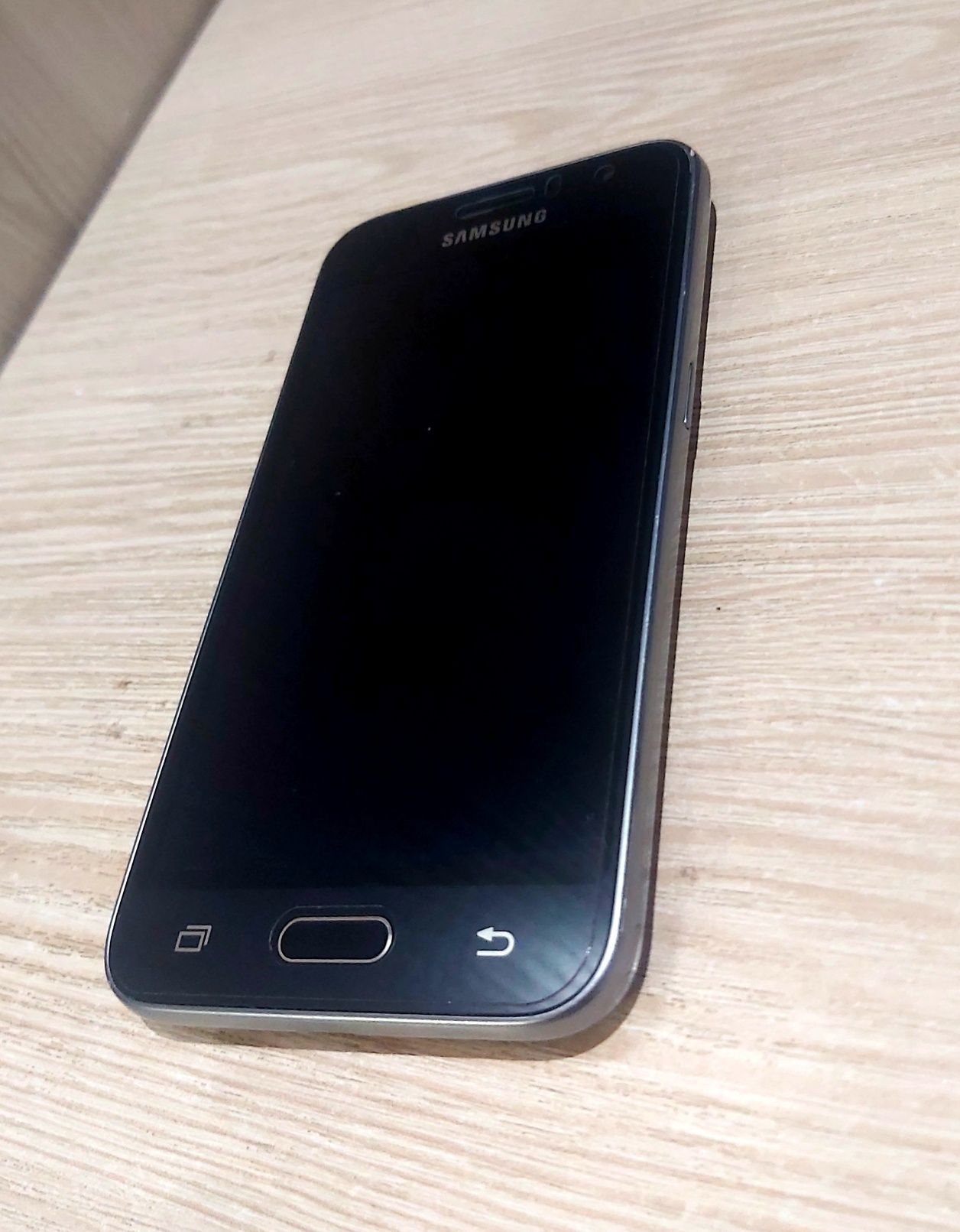 Samsung Galaxy J1 2Sim Отличное состояние!