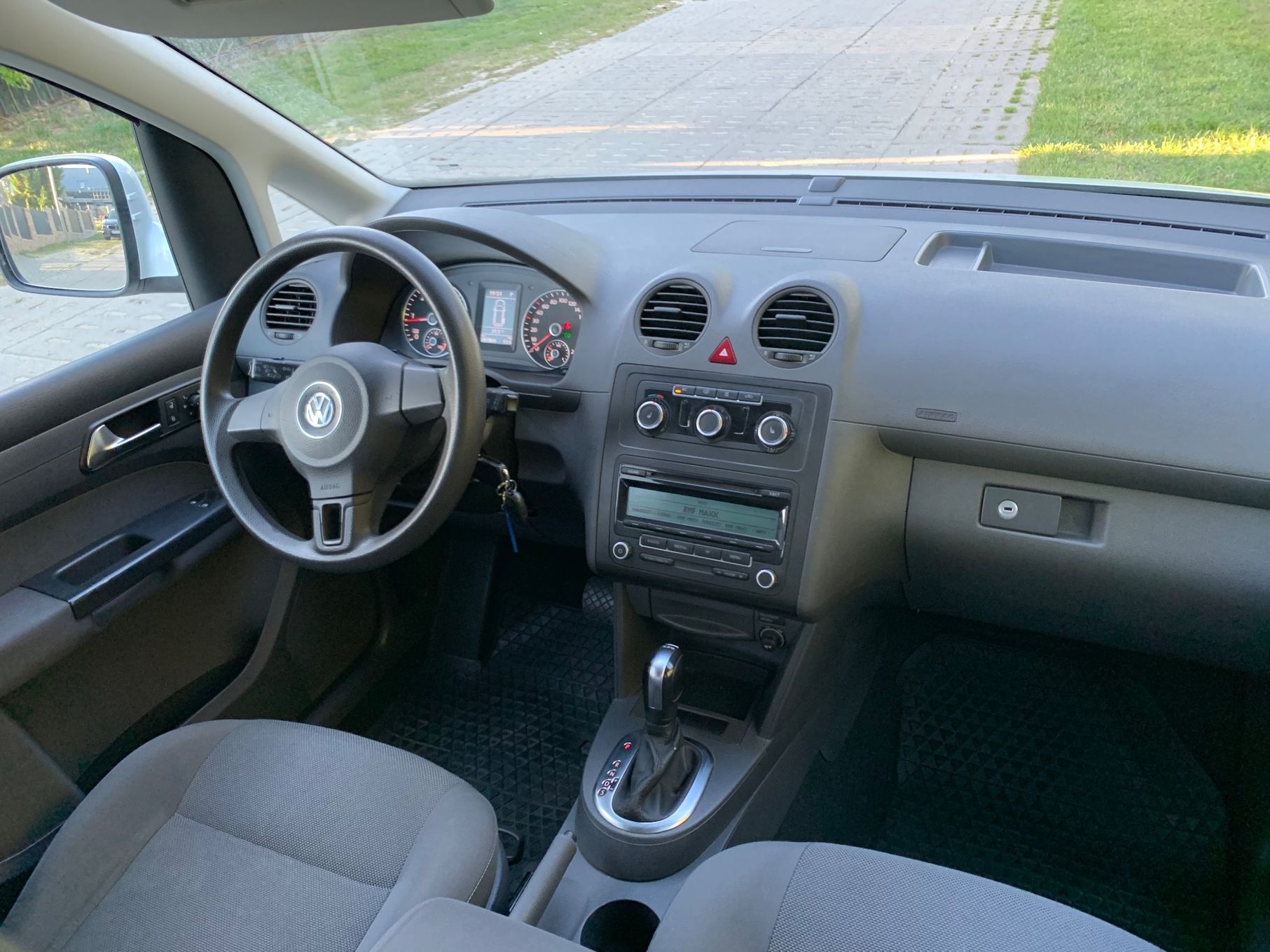 Volkswagen Caddy Vw Caddy Life 1.6 tdi 102 DSG Klima Webasto Tempomat Bluetooth