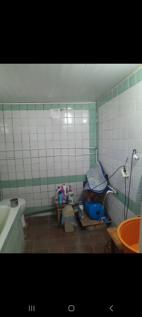 Продам дом в Тритузном по центральной улице.