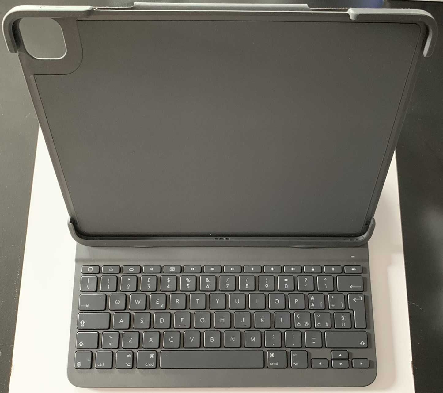 Logitech Combo Touch Smart Connector