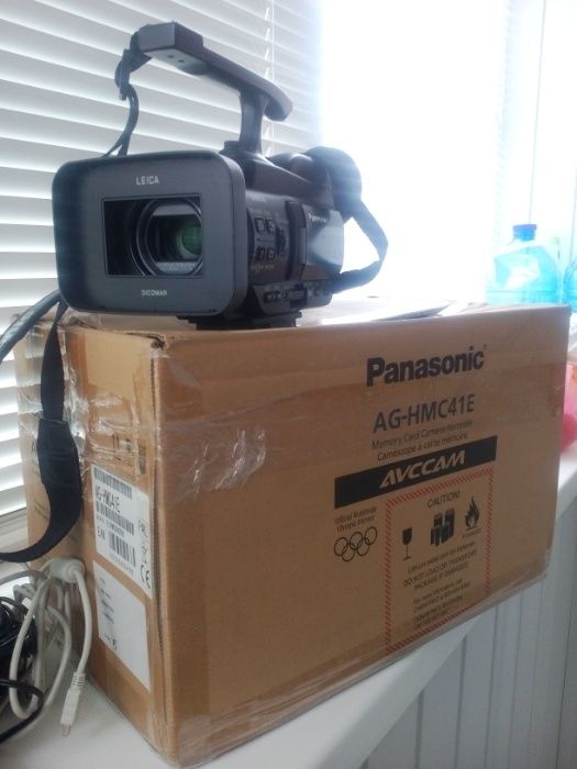Продам видеокамеру Panasonic AG-HM41E