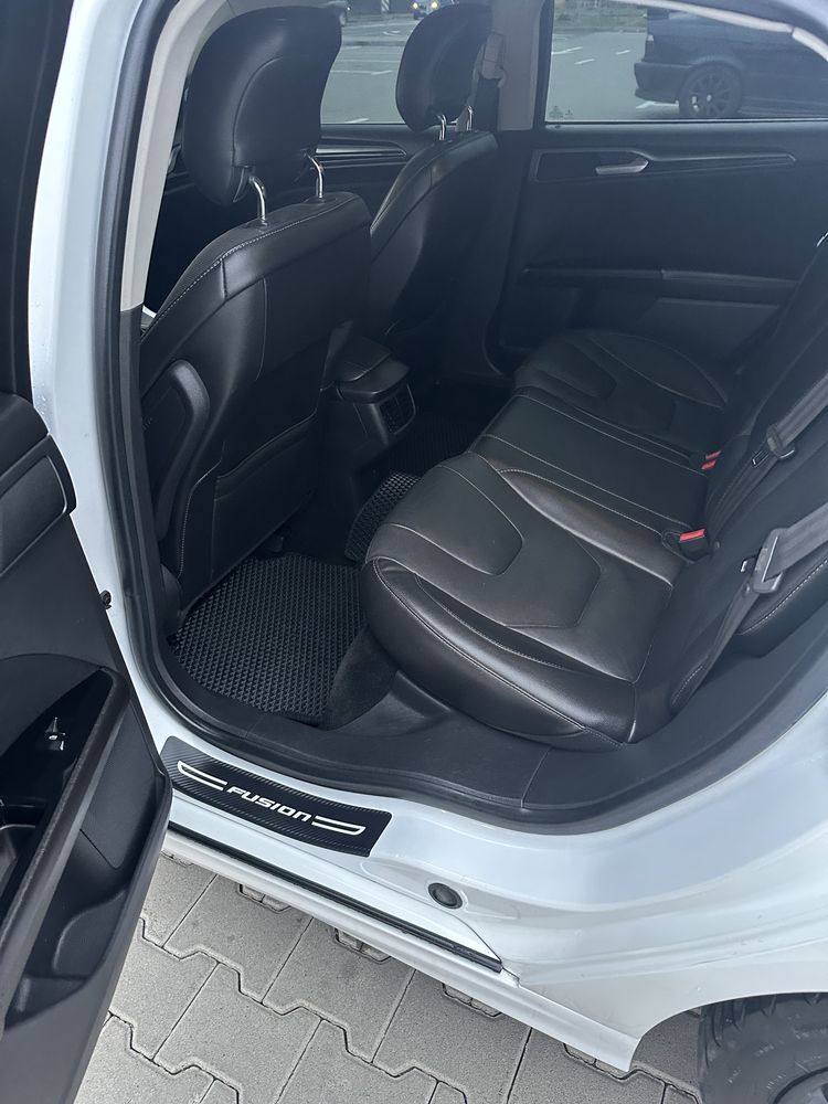 Ford Fusion 2014