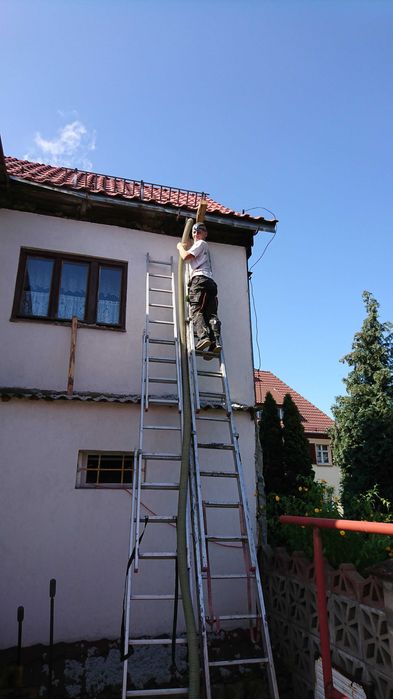 ocieplenie celulozą metodą pneumatyczną wdmuchiwanie celulozy
