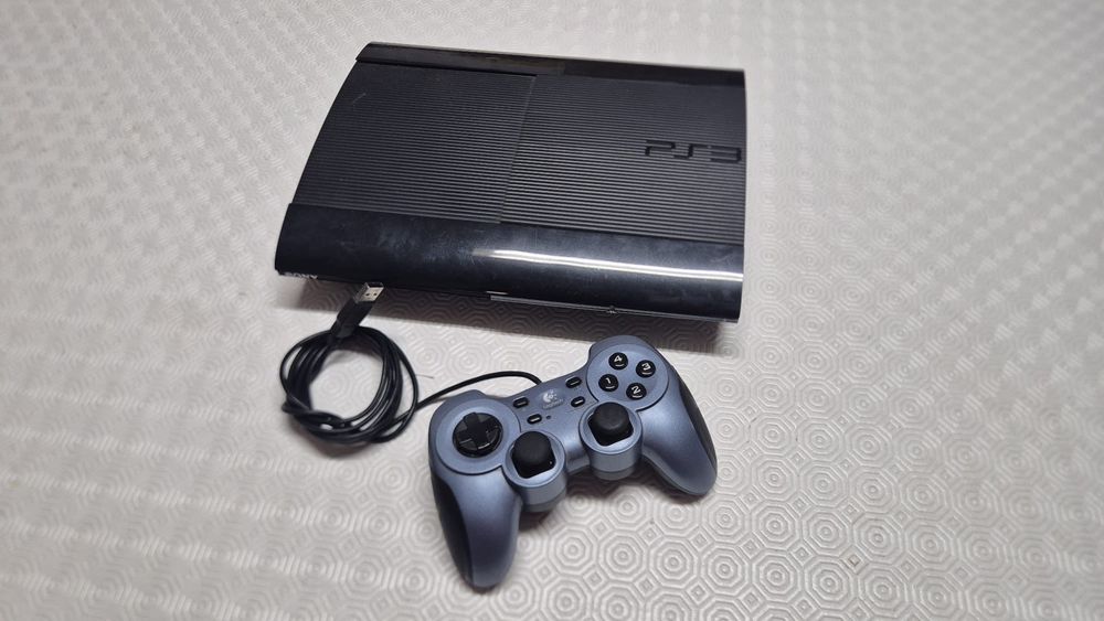 playstation 3 com comando e varios jogos