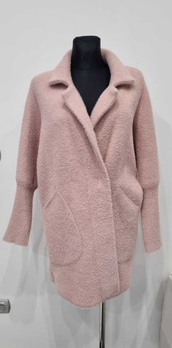 Płaszcz damski typu alpaka rozmiar uniwersalny
