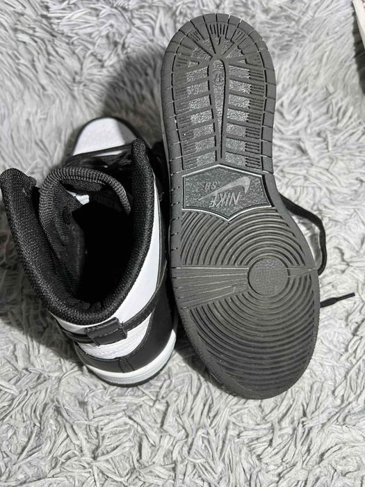 Buty Nike Dunke Panda high rozmiar 37