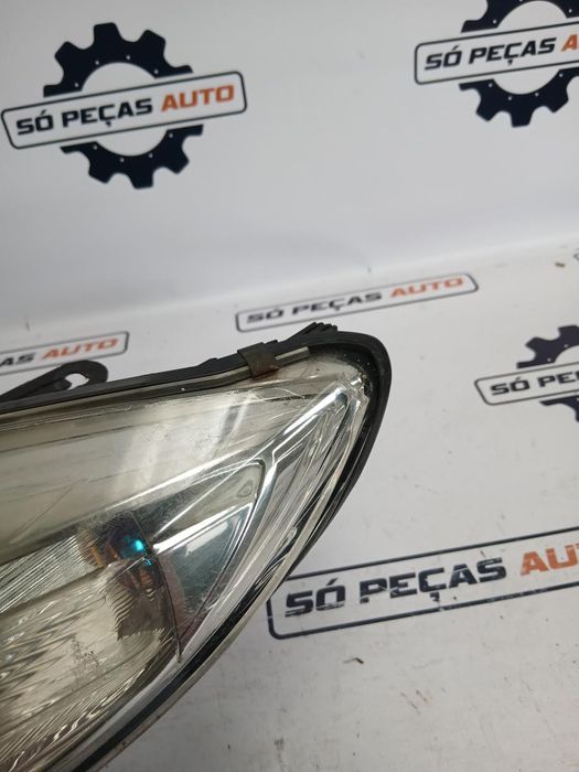 FAROL ESQUERDO AZUL RENAULT MEGANE 3 1.5DCI ANO: 2010