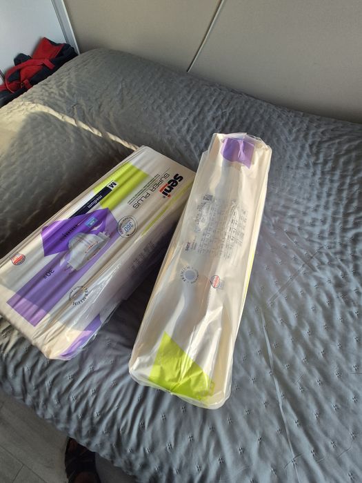 Pieluchomajtki seni Super plus 2 paczki 60 sztuk.