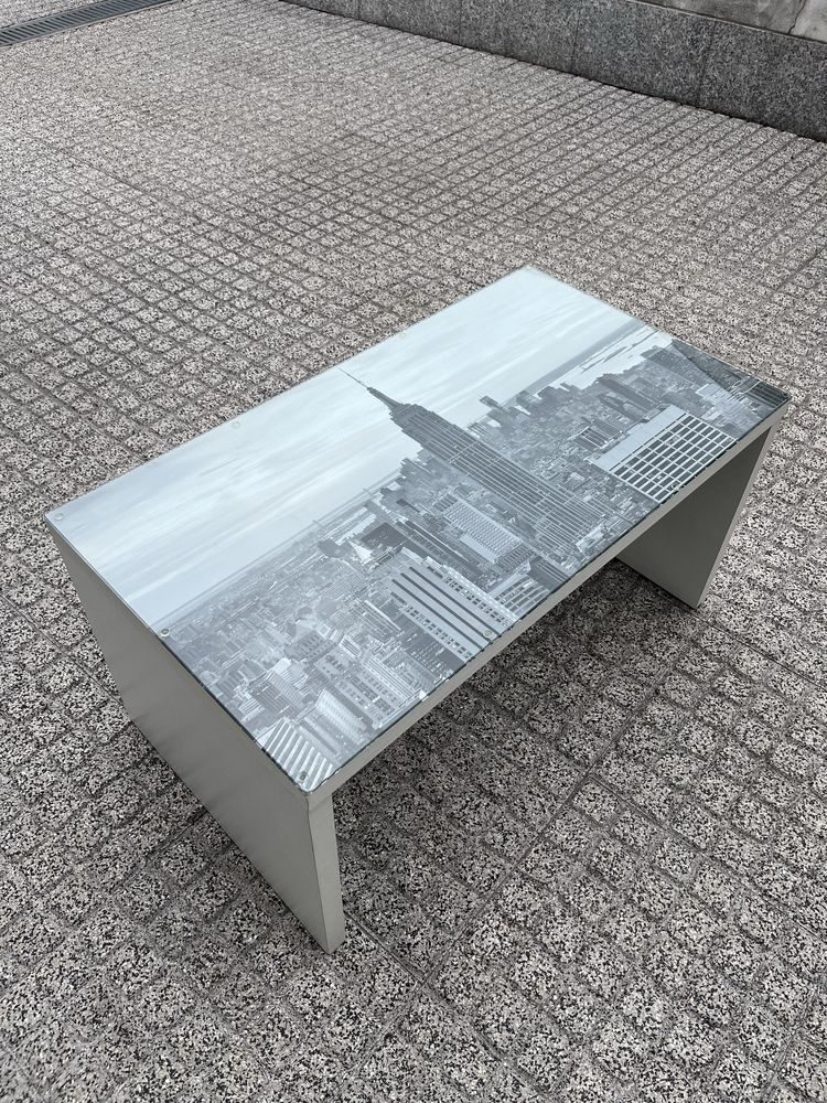 Mesa de centro (topo em vidro)