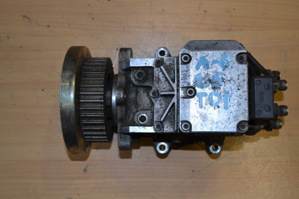 ТНВД  Топливный насос Audi A4 B6 A6 C5 2.5 TDI SKODA SUPERB 2.5 TDI