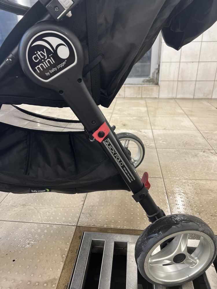 Прогулочная коляска City miny baby jogger