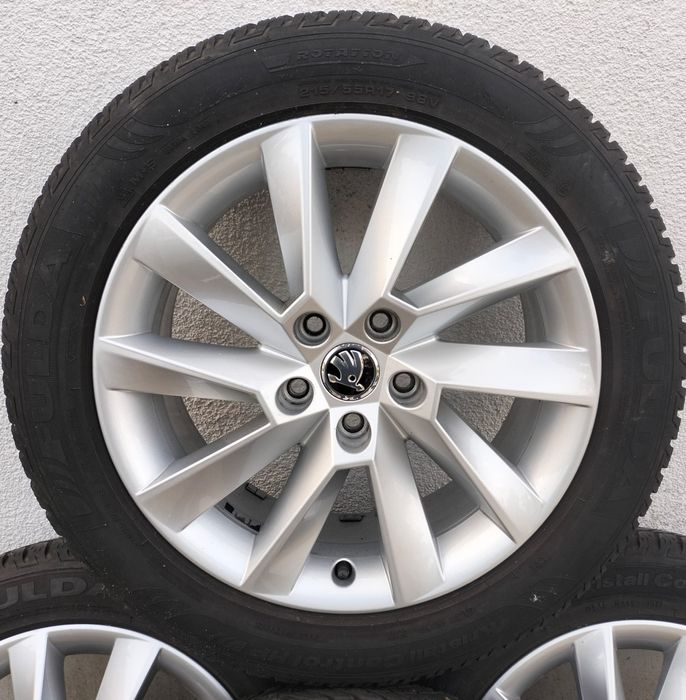 Felgi z oponami zimowymi Skoda SuperB Karoq 7x17 ET40 5X112