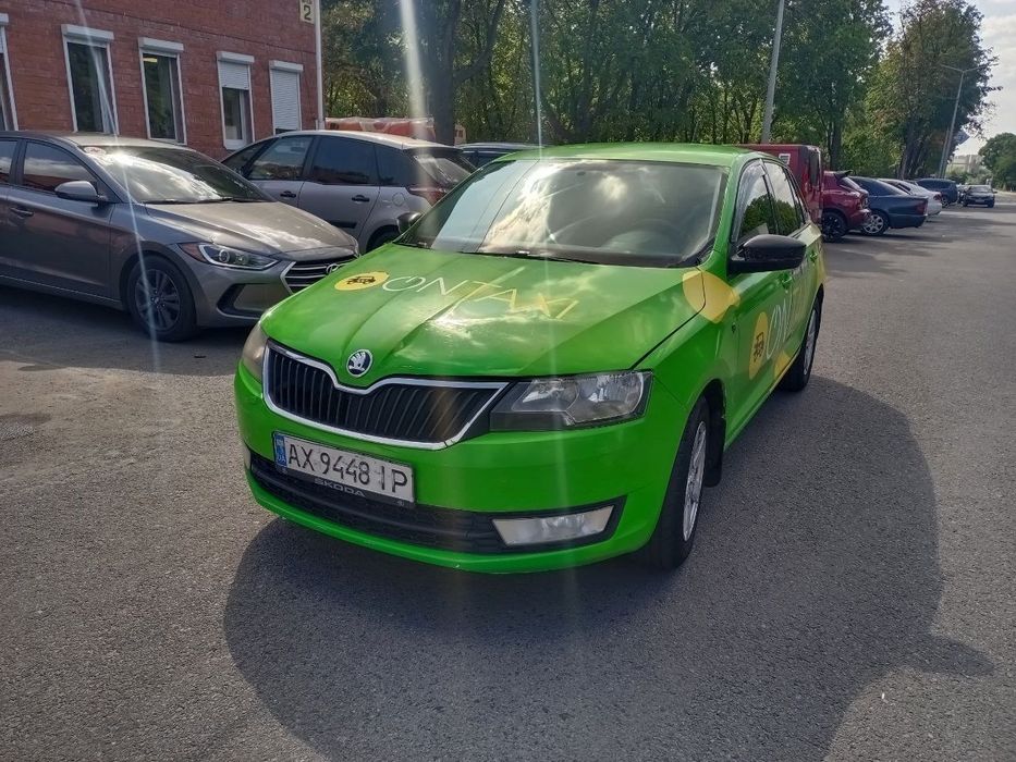 Skoda Rapid Spaceback 1.6 MPI Ontaxi FullBrand