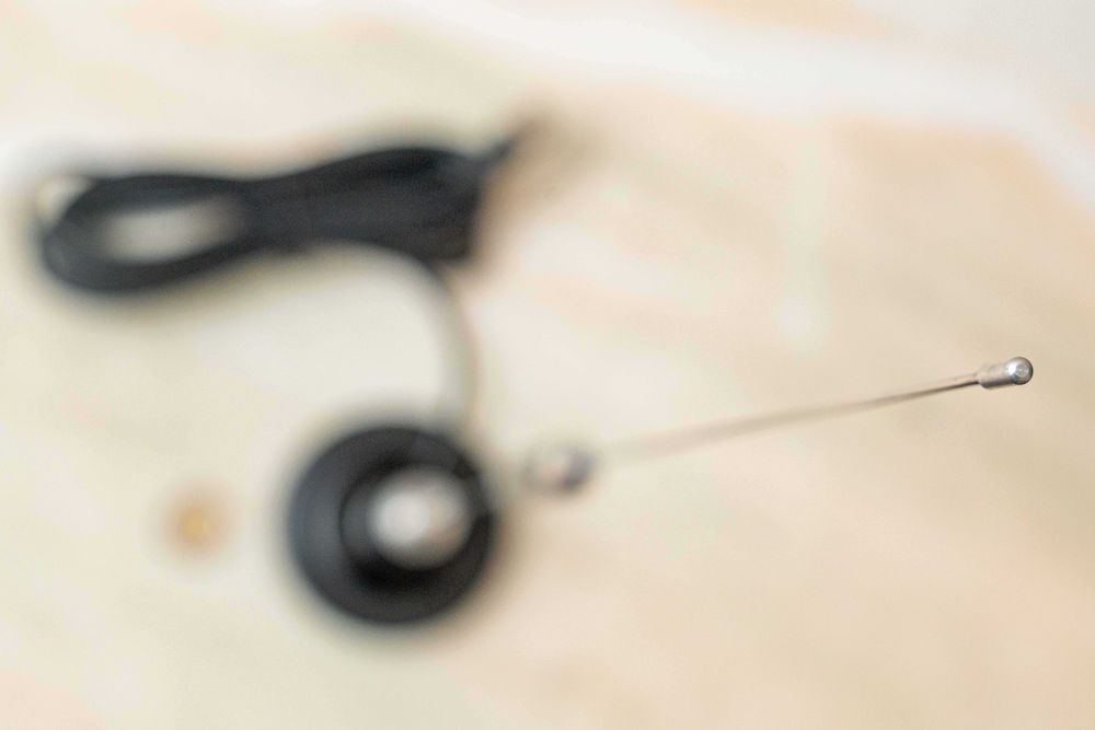 Antena de Radio CB 27 Mhz magnética, nova e robusta.