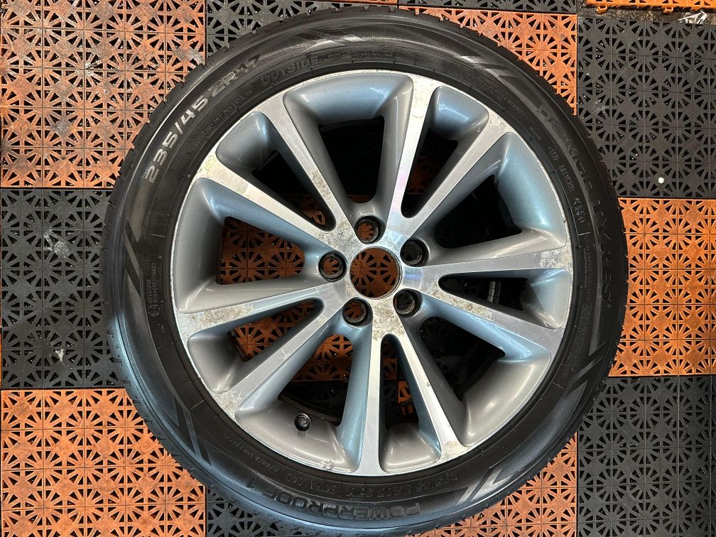 Felgi aluminiowe Volvo 17” z oponami 7–8 mm! Gotowe do jazdy!