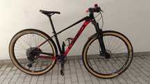 Bicicleta Deed Vector 29'
Rodas 29' tubeless
1x12 SRAM
Travões hidrául