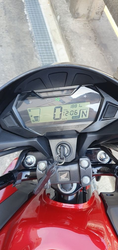 Moto honda cb125f