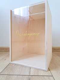Drewniane pudełko na koperty przezroczyste pleksi złoty napis wesele