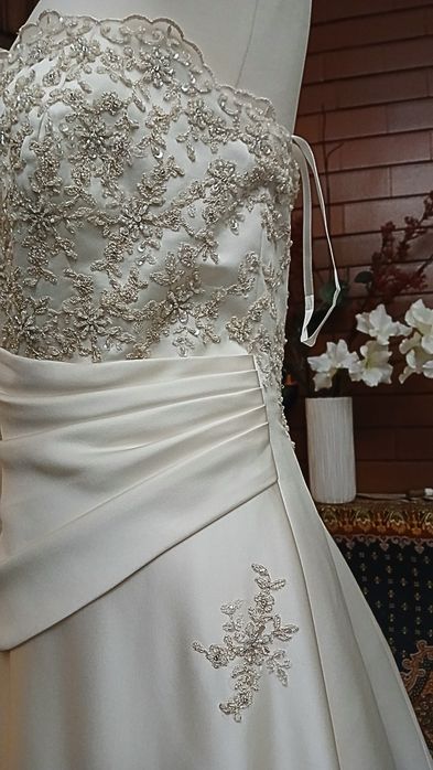 Vestido de Noiva Elegante
