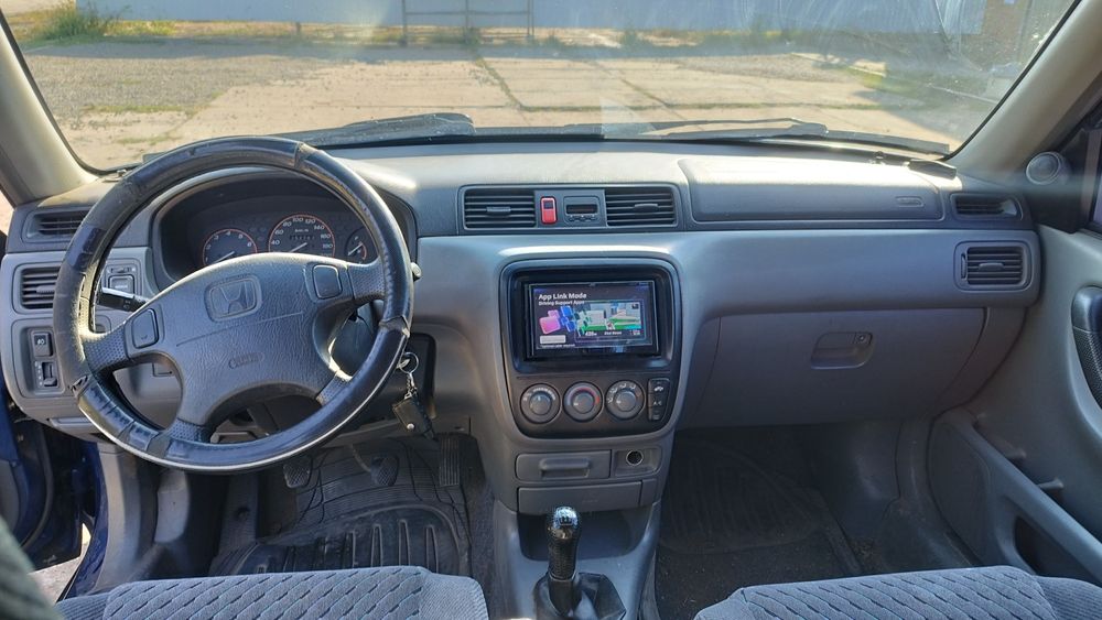 Продам авто HONDA CR-V