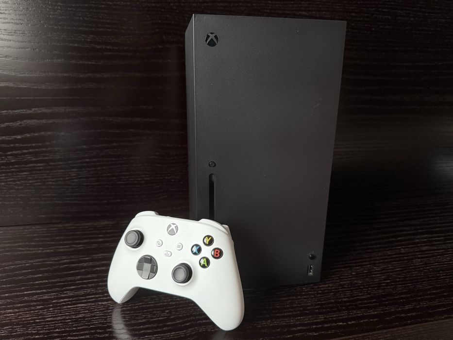 Продаю Xbox Series X