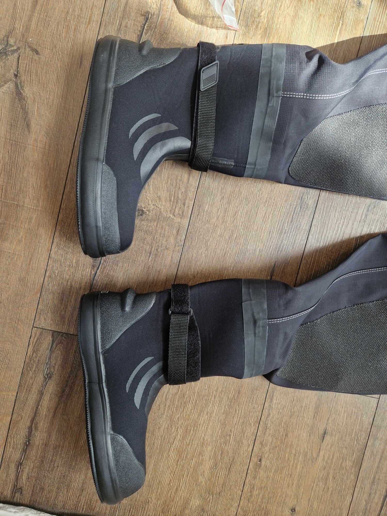 Nowy Suchy skafander santi emotion plus