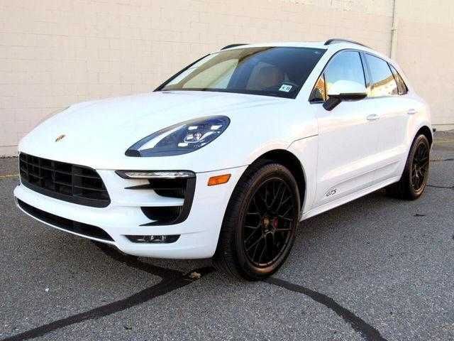 2017 Porsche Macan Gts