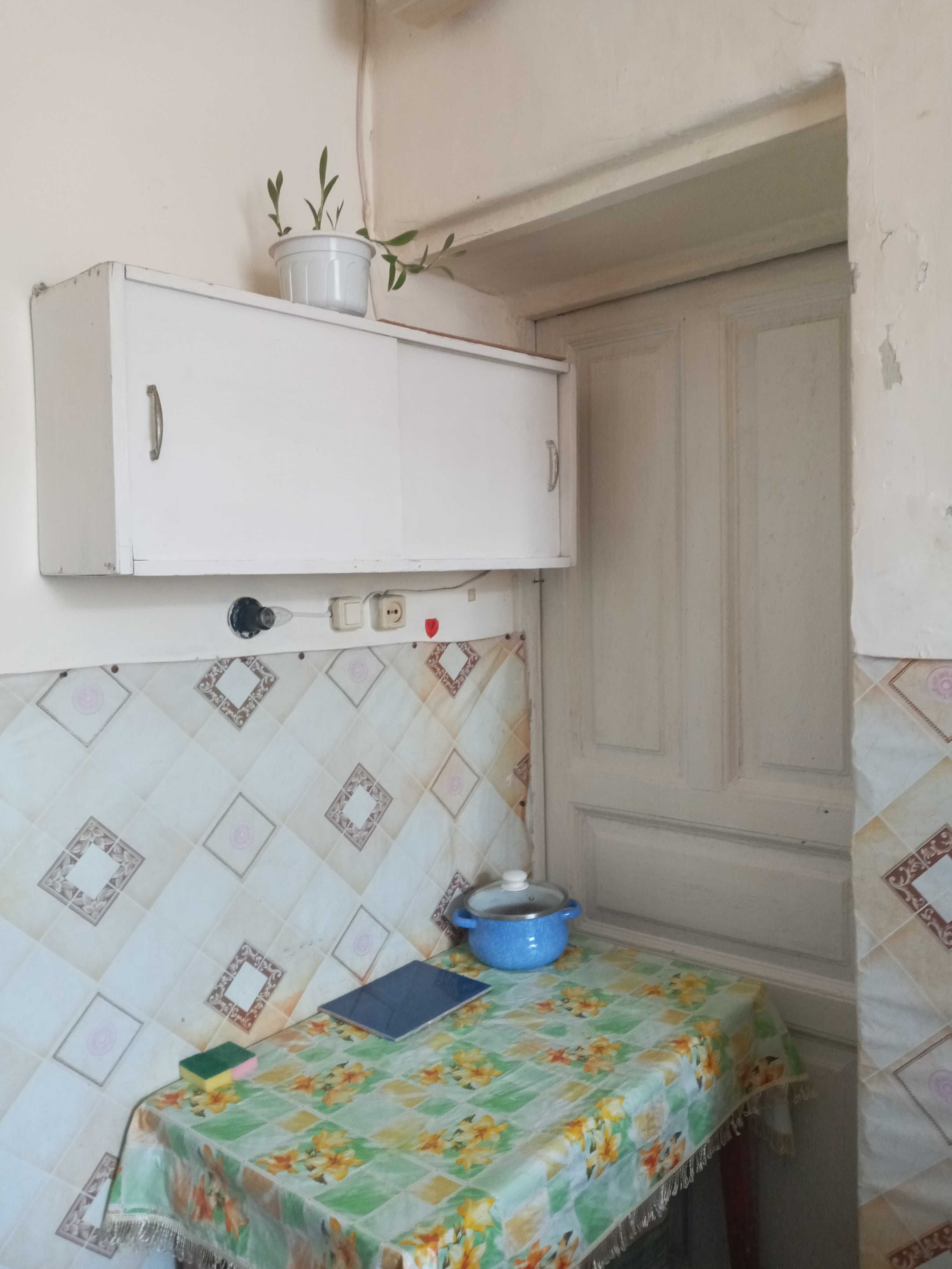 Кімната в комуні, Одеса, Приморський р-н., вокзал не далеко.