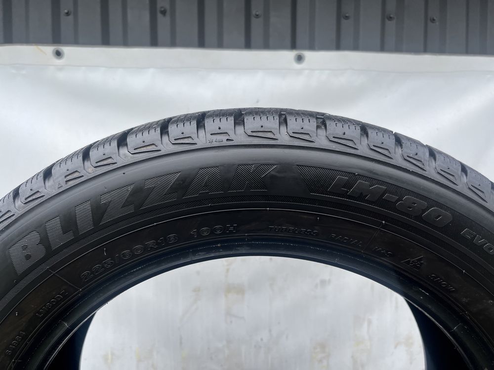 4x 225/60r18 Opony zimowe Bridgestone Bilzzak LM-80 Evo Nr60