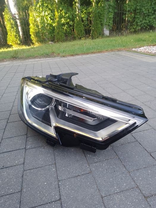 Lampa Audi A3 8V lift przód prawa usa