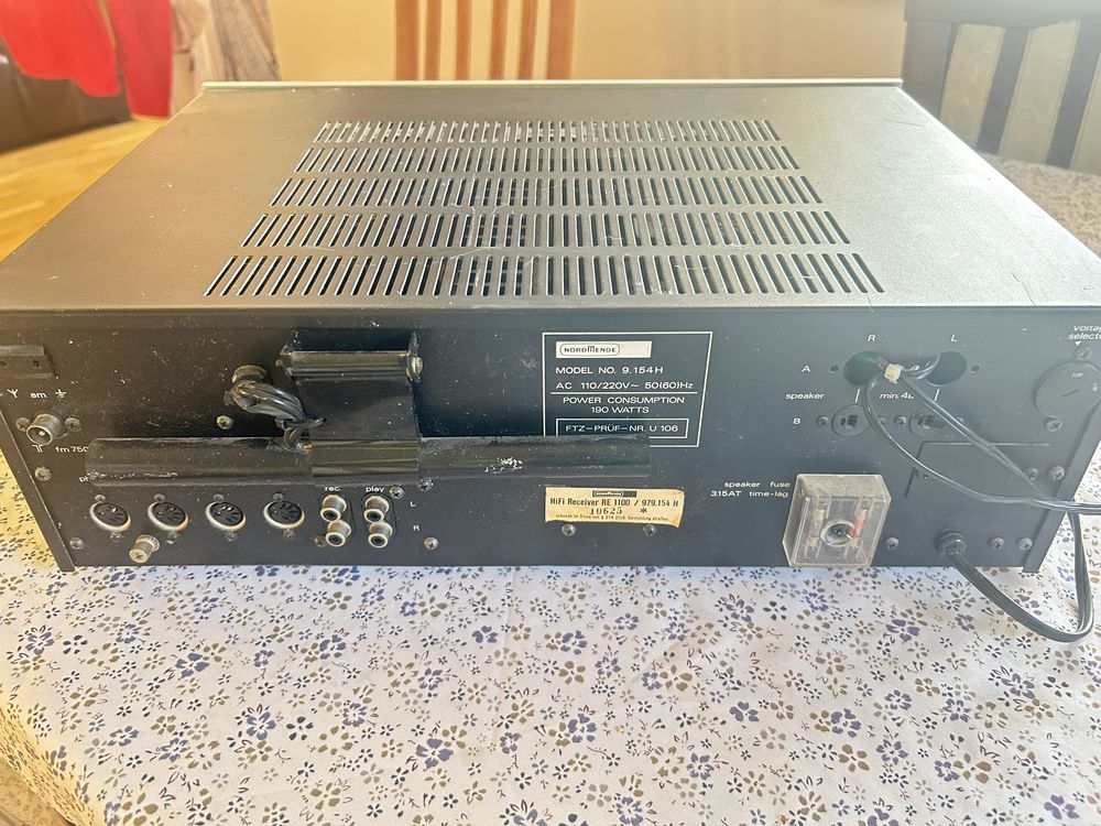Amplituner Nordmende RE 1100