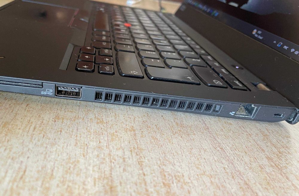 Lenovo ThinkPad T495 (Ryzen 7 3700U + Touchscreen)